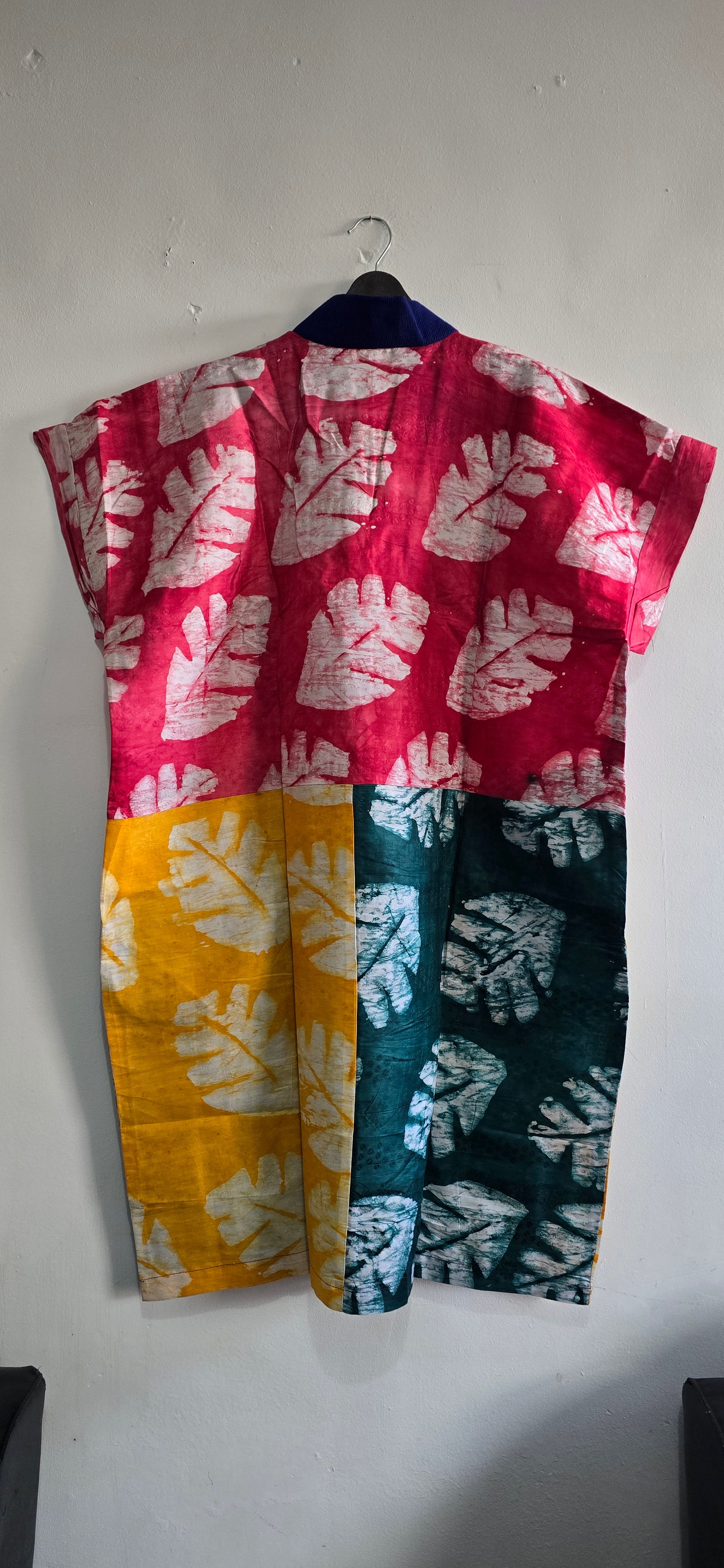 Leaf Batik Colour-Block Kaftan – Navy Placket