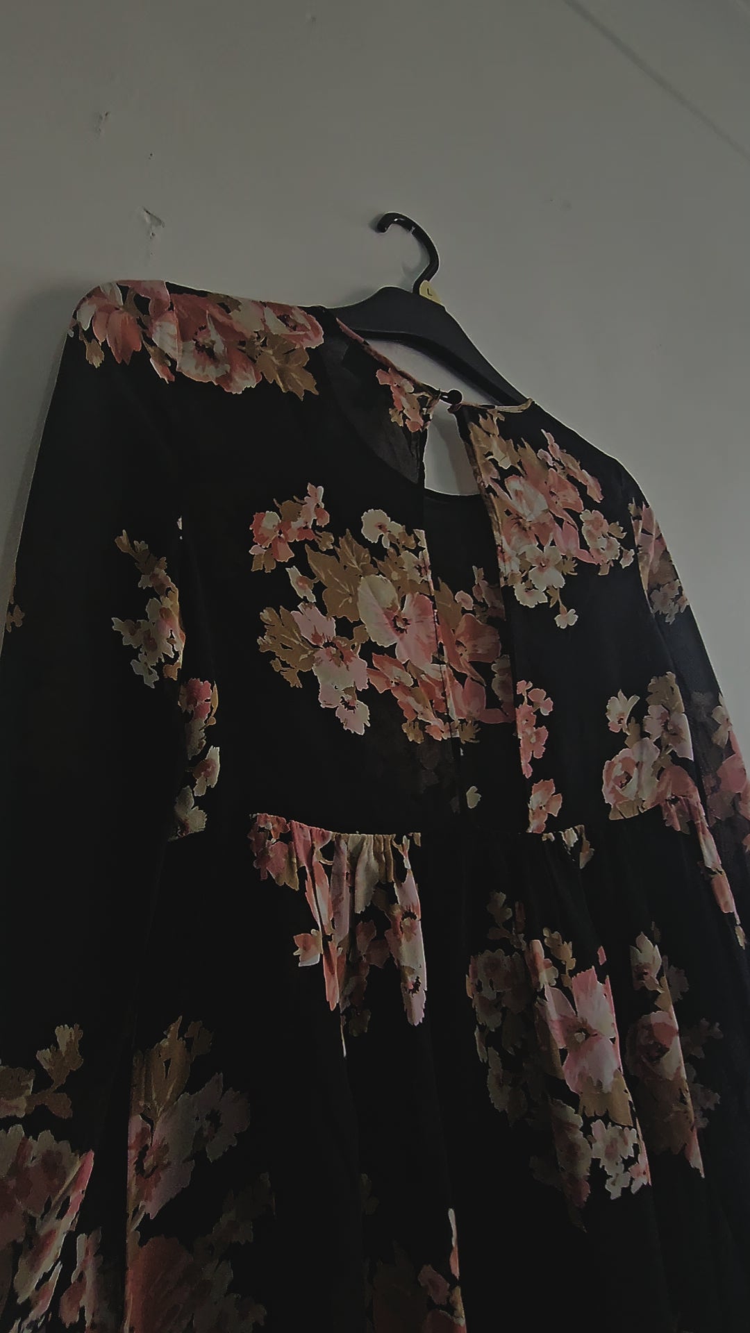 TOPSHOP Black Floral Long Sleeve Chiffon Blouse – Size US 6 / UK 10 | Lightweight, Elegant, Feminine