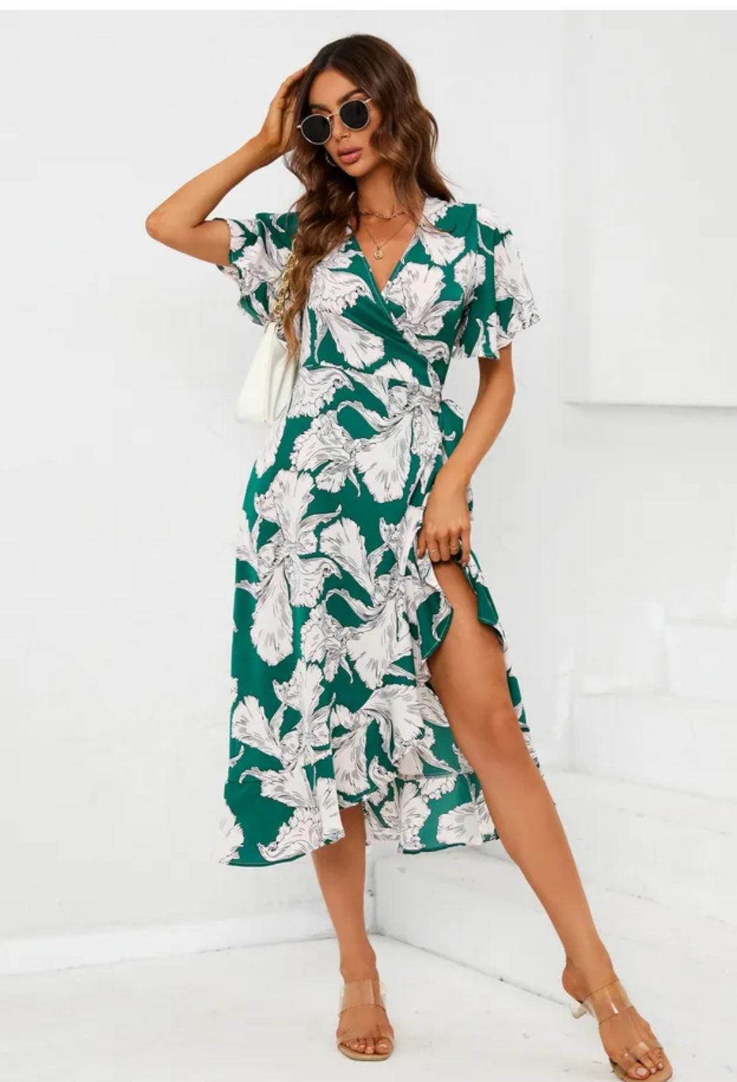 FS Collection
Printed Angel Sleeve Wrap
Dress | Size L