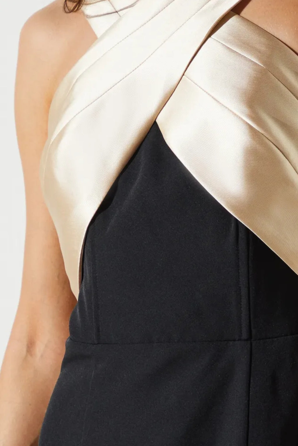 Coast
Cross Over Front Bow
Back Maxi Dress | Size 14