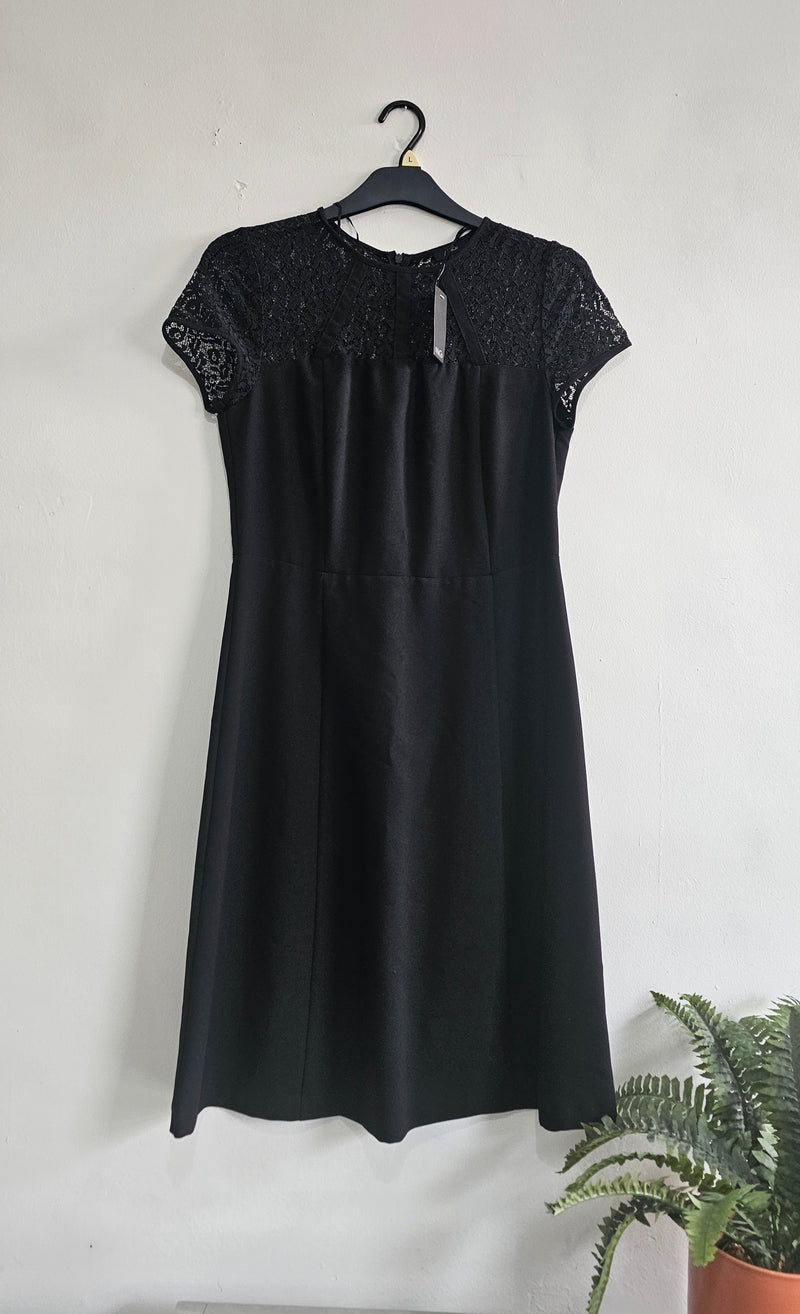 M&Co Black Lace Panel Fit & Flare Dress – Size L (UK 14/16)