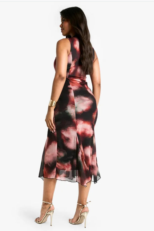 Boohoo
Abstract Godet Hem
Midaxi Dress | Size 12