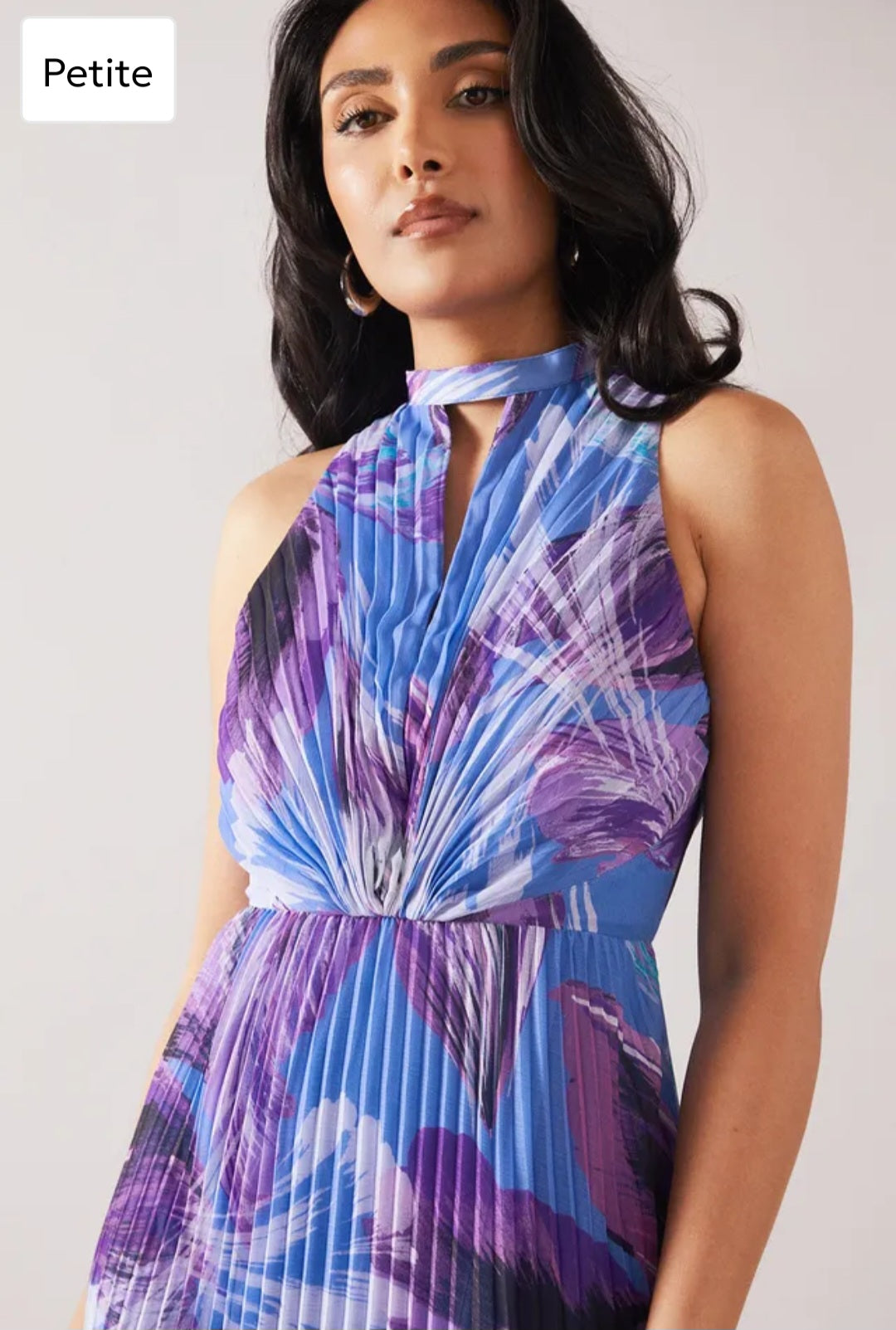 Wallis
Petite Feather Print
Pleated Dress | Size 14