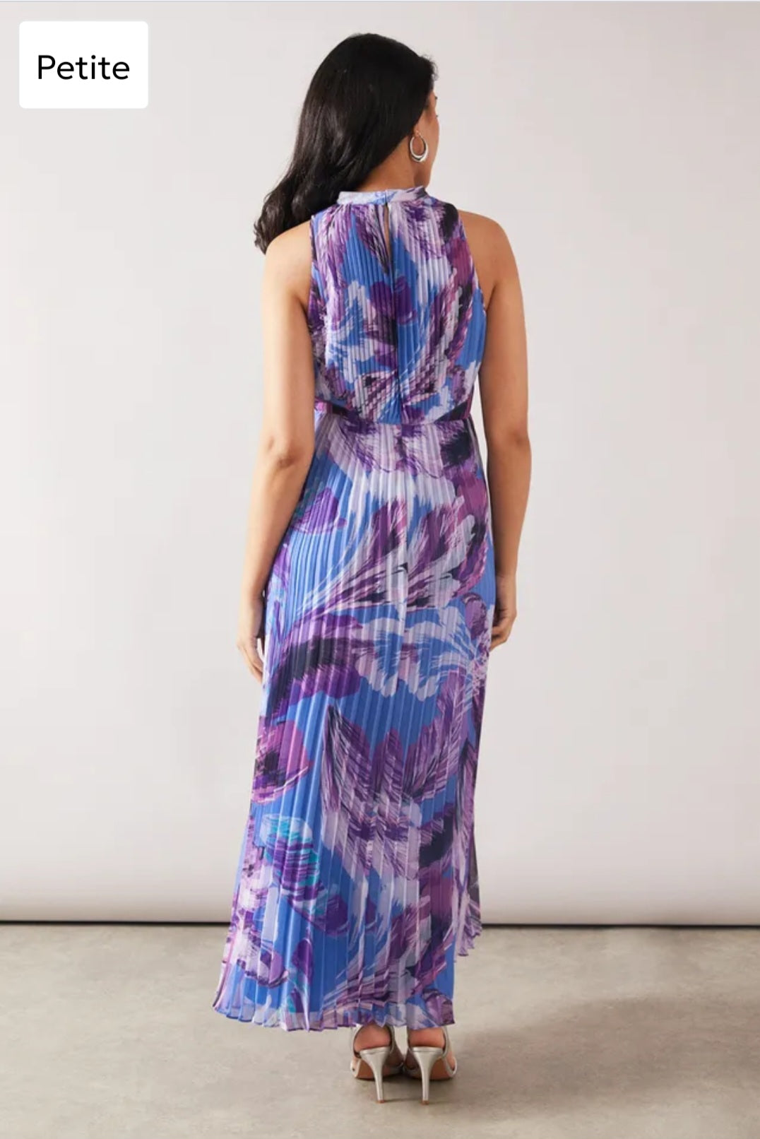 Wallis
Petite Feather Print
Pleated Dress | Size 14