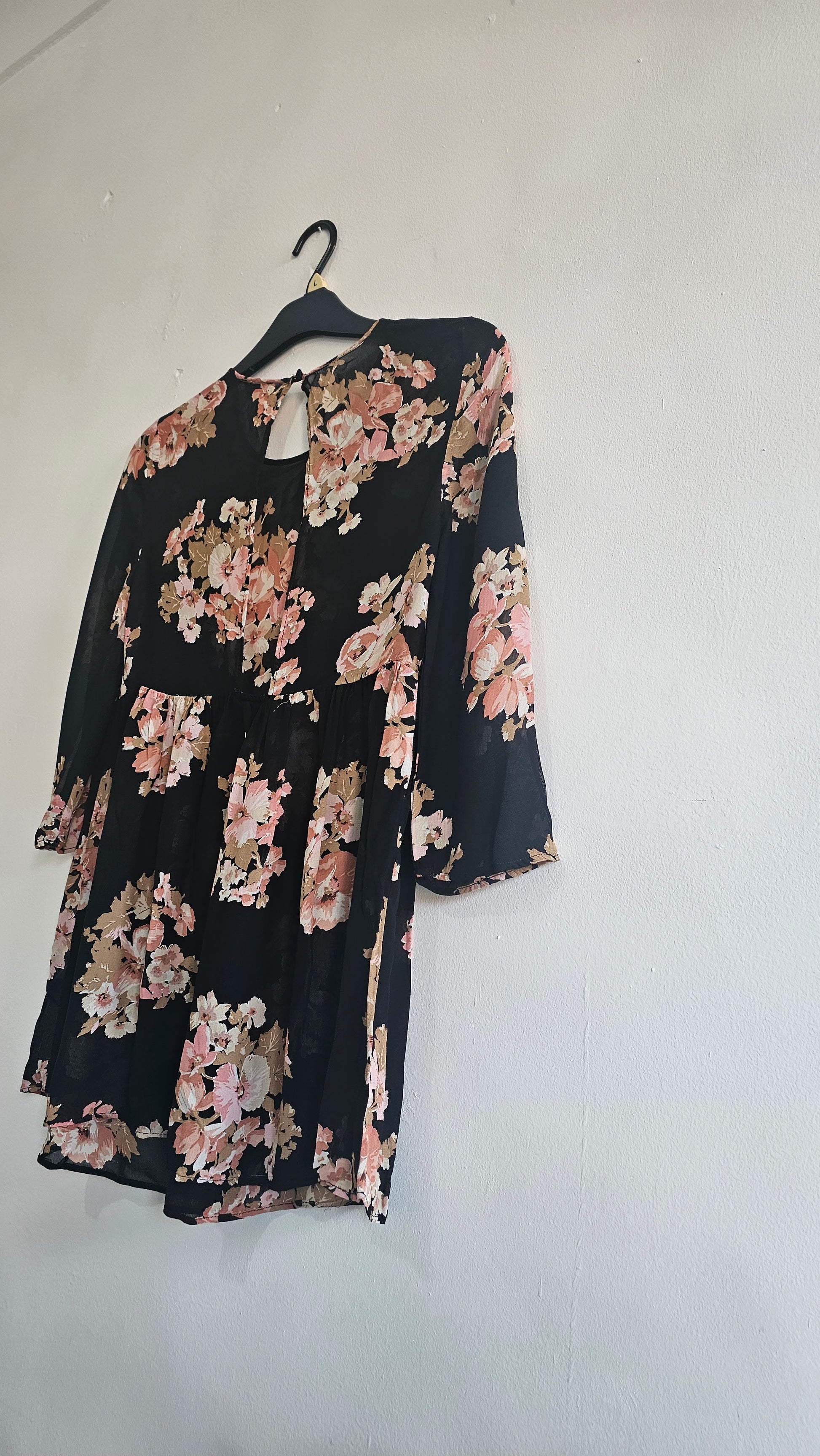 TOPSHOP Black Floral Long Sleeve Chiffon Blouse – Size US 6 / UK 10 | Lightweight, Elegant, Feminine
