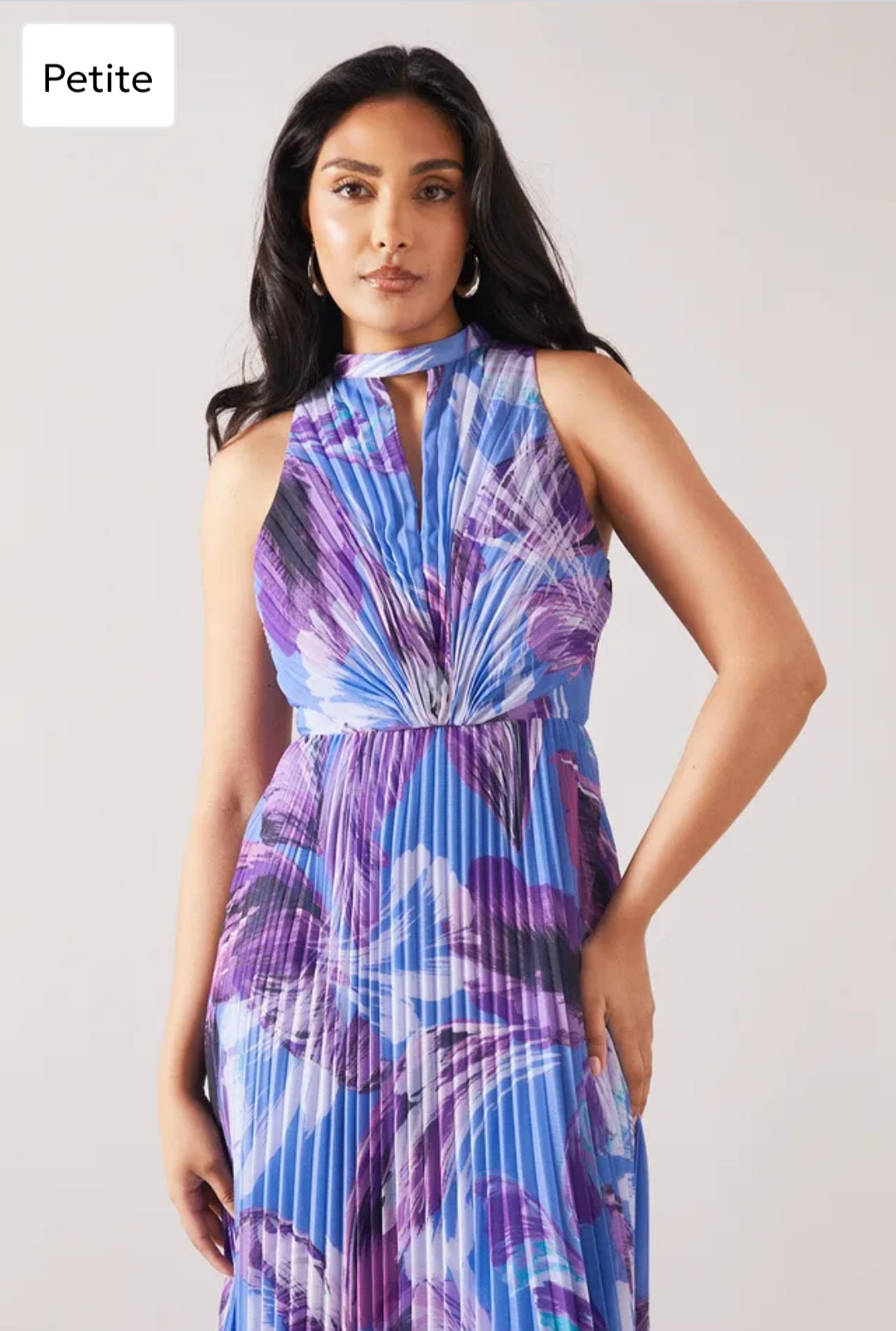 Wallis
Petite Feather Print
Pleated Dress | Size 14