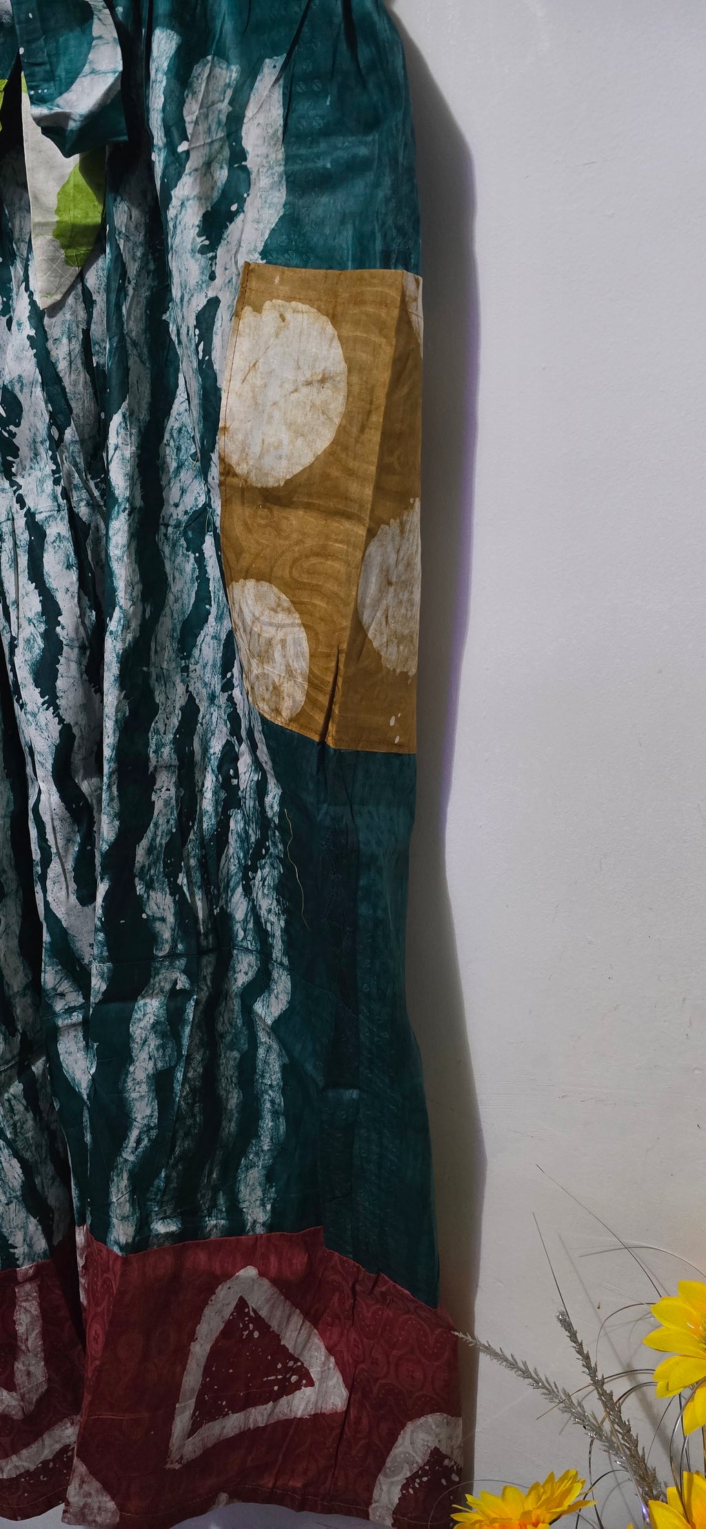 Forest Ruffle-Sleeve Batik Maxi – Pockets