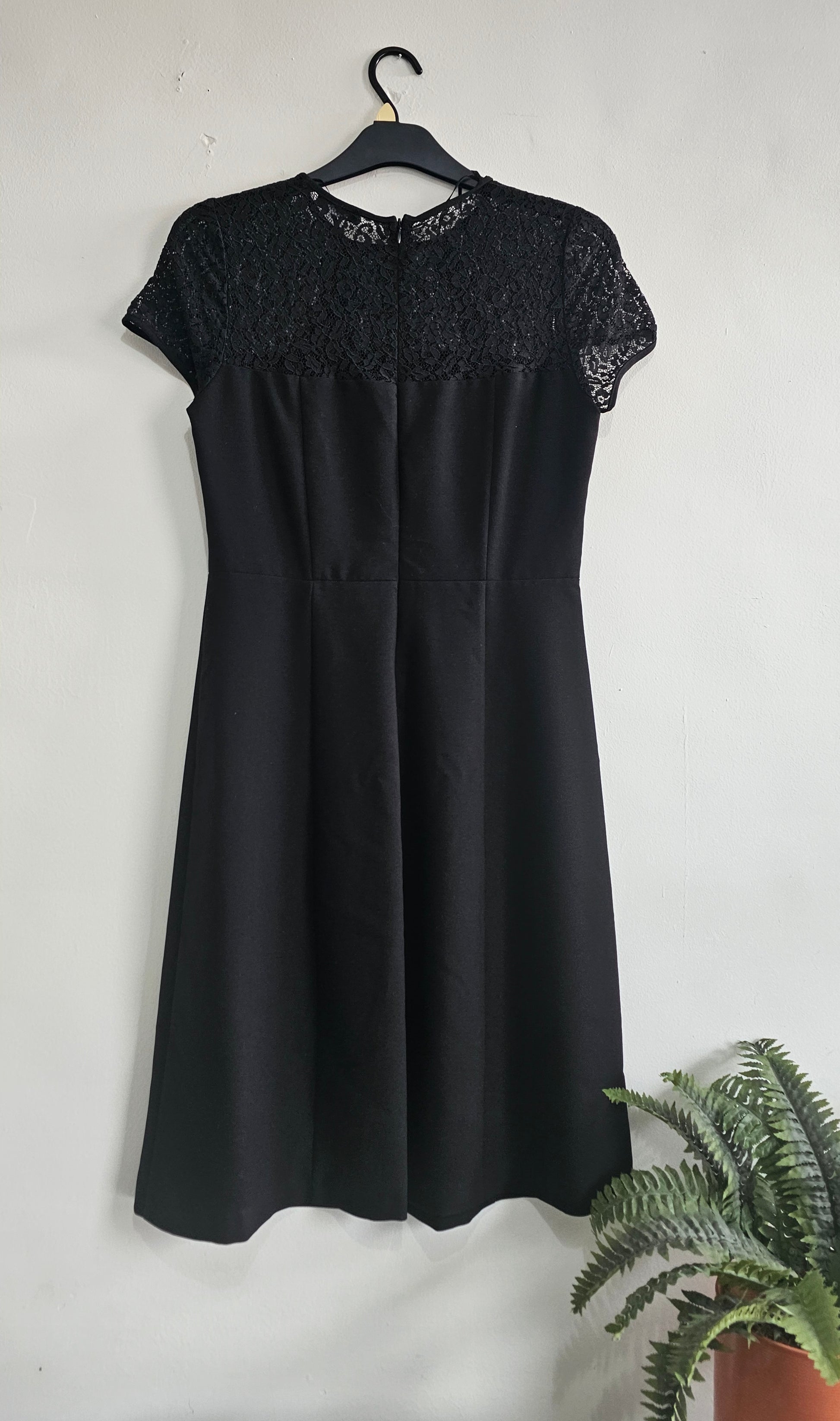 M&Co Black Lace Panel Fit & Flare Dress – Size L (UK 14/16)
