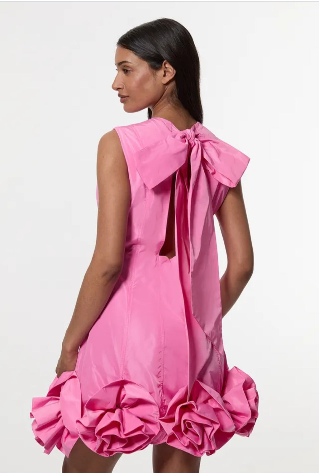 KarenMillen
Drama Taffeta Rosette
Woven Mini Dress With
Bow Detail | Size 12