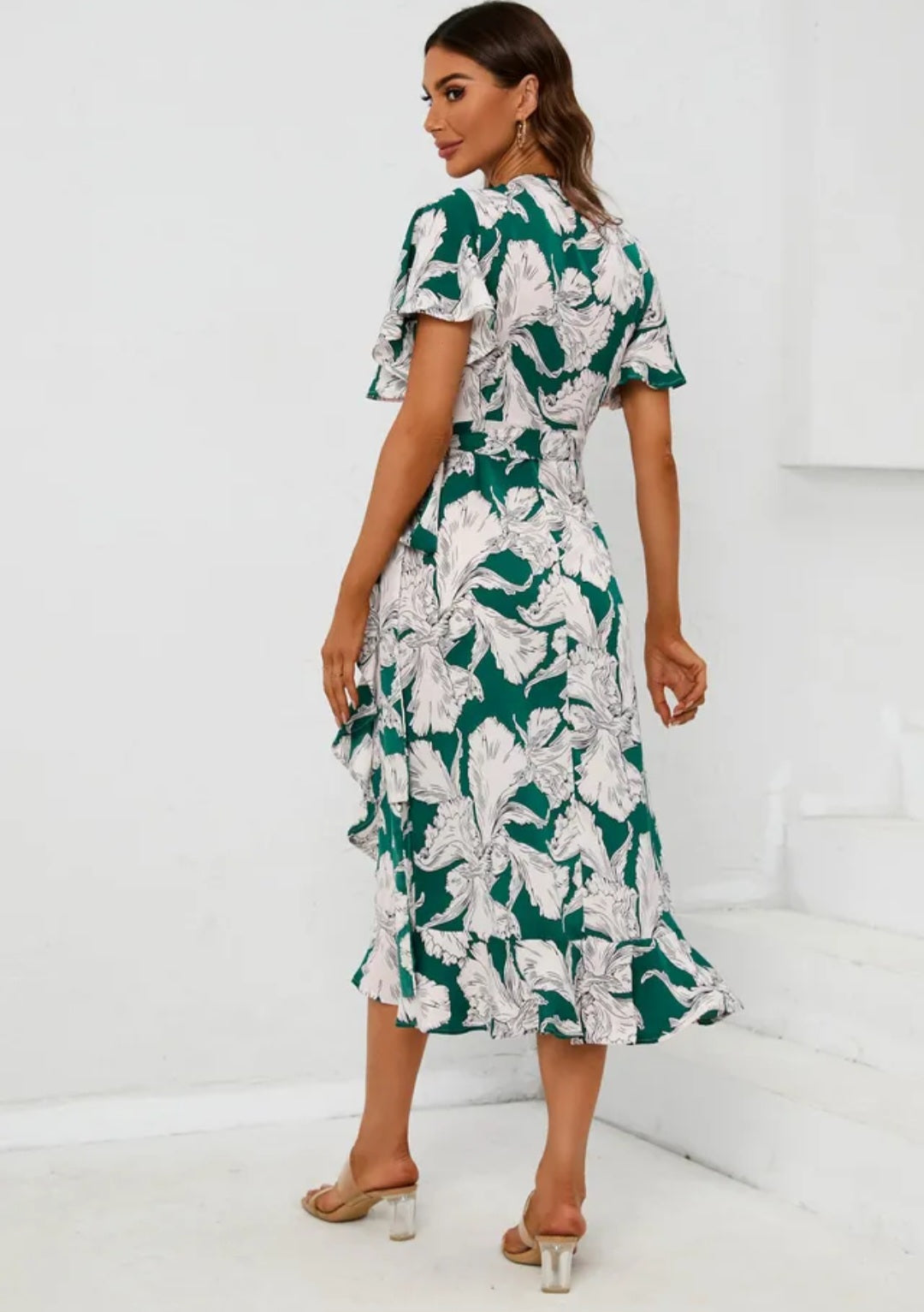 FS Collection
Printed Angel Sleeve Wrap
Dress | Size L