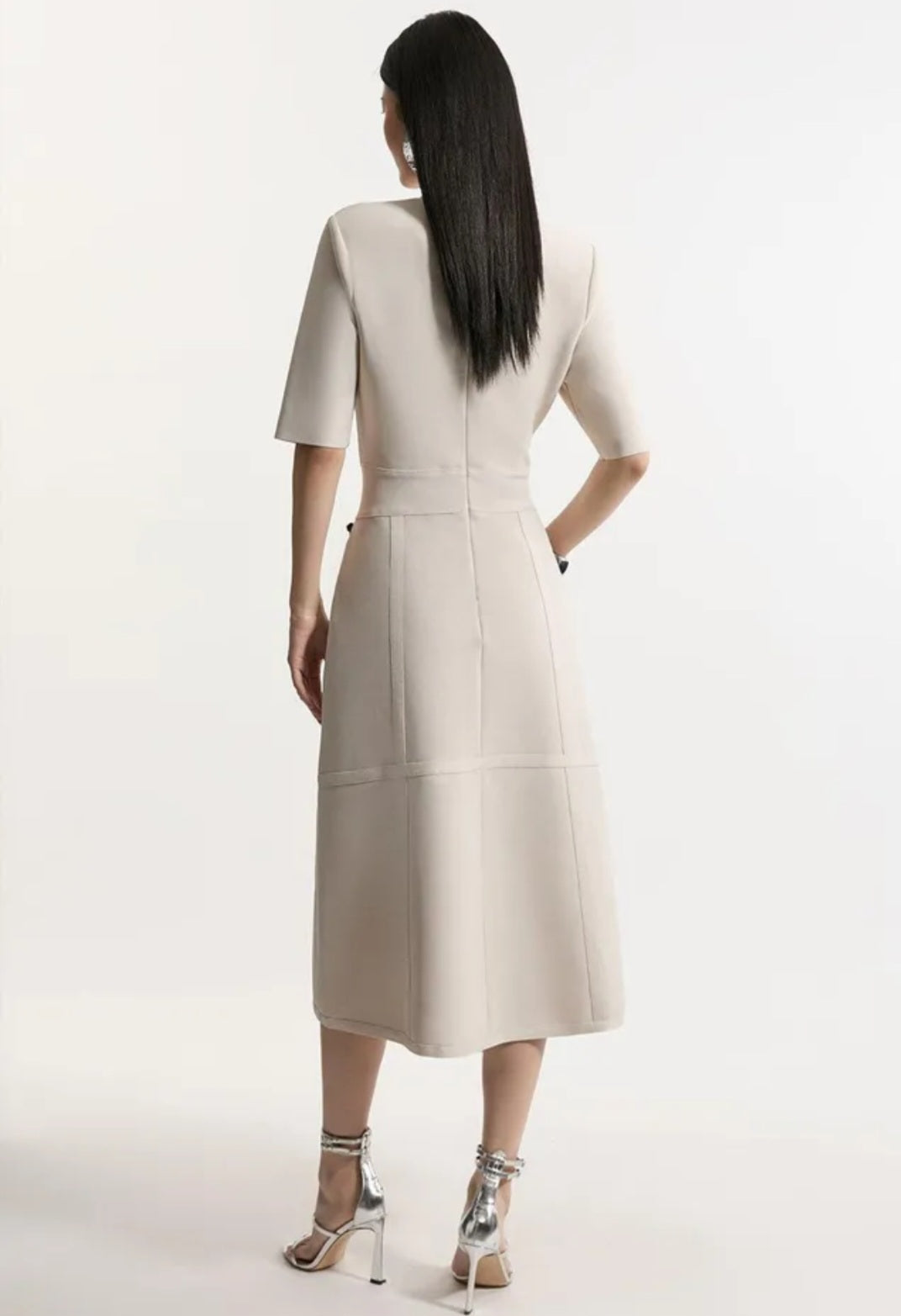 KarenMillen
Figure Form Bandage
Asymmetric Knit Midi
Dress | Size M